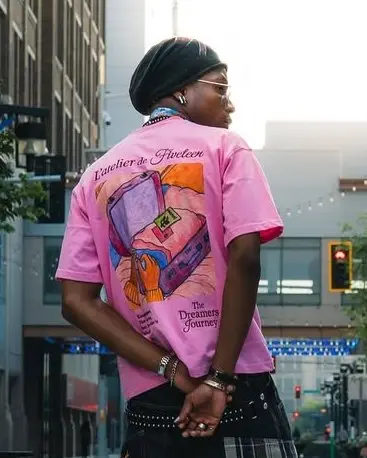 Back of the oversized pink graphic tee